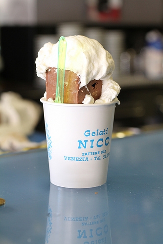 52726de329d41b6810c3d173