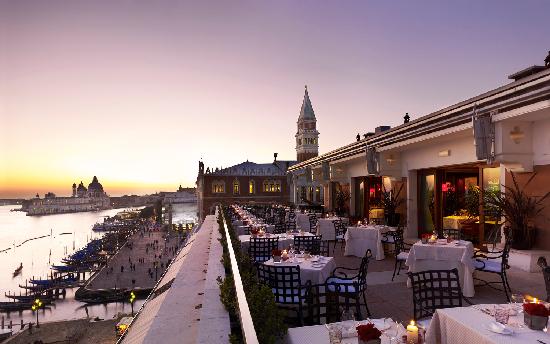 restaurant-terrazza-danieli