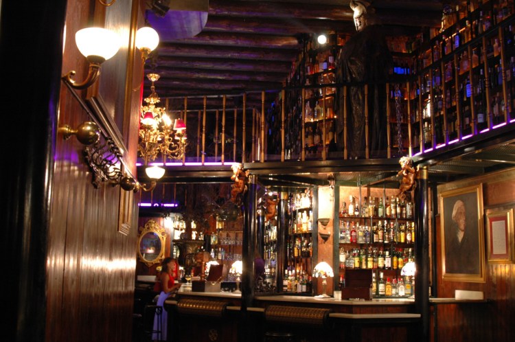 2050632789_76db5d2537_b