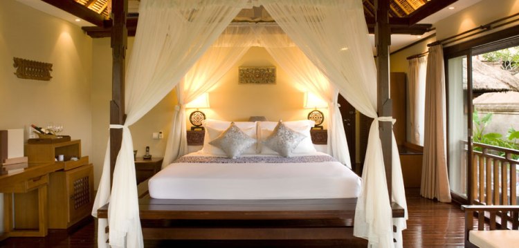 kamandalu-villa-201-bedroom-bali-hello-travel
