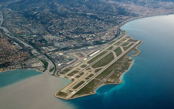 las-10-pistas-de-aterrizaje-mas-espectaculares-del-mundo1