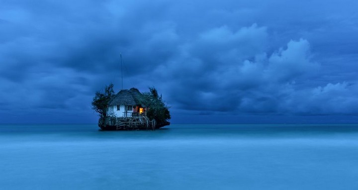 the-rock-restaurant-zanzibar-11