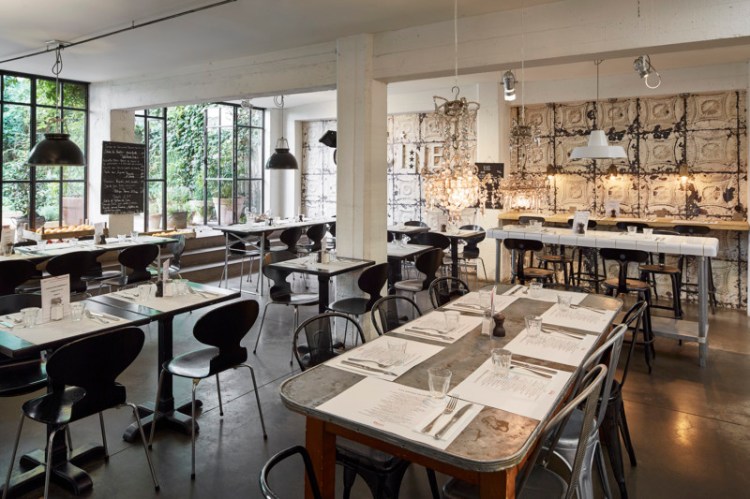 16-09-ambiance-restaurant-cantine-2-fa-bd-800x533