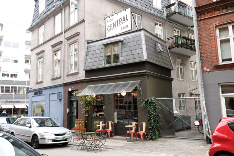 future-positive-copenhagen-central-hotel-1