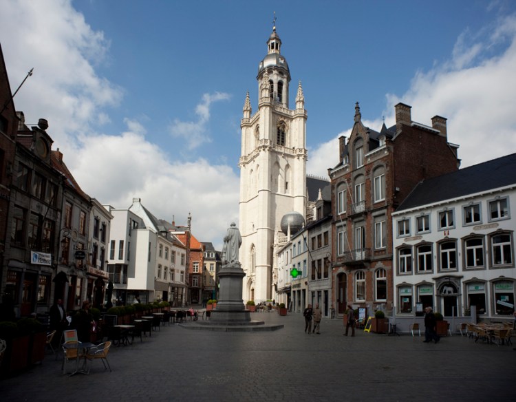 Grote Markt en Sint-Martinusbasiliek