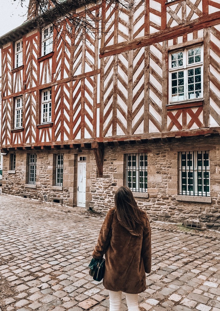 C696D22C-7923-4B35-A8C3-6B3E61ADBB2C