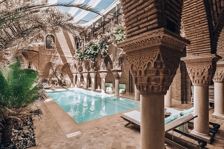 8B297C51-8A62-47DC-9AFC-6D78D78DC929