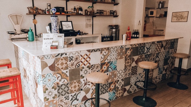 CB84F14E-8BC4-4C4A-83C7-EC5F16A5AE6D