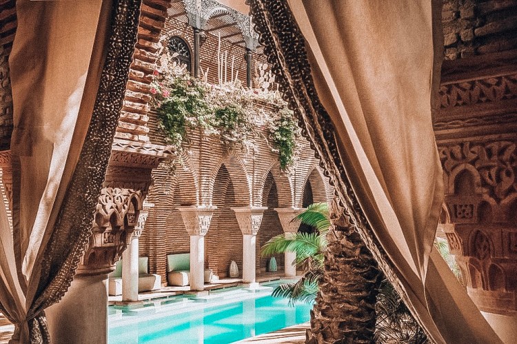 ED7A45C5-B65A-4B0A-AAC3-F08BFF001D72