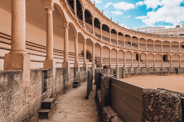 0F978075-CF85-4C7D-8165-755E3D56B854