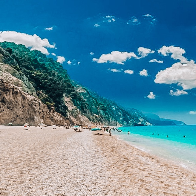 4EEE0B7D-706C-49C5-B84E-24A670E10B7C