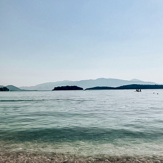 536E7A63-5EB7-493D-A7E7-9EB4BFEA0A77