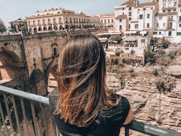 9B8ED60F-6F35-4DB7-869C-8549B8D95CE8