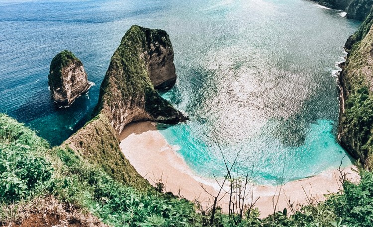 C7181571-A373-46F3-BD20-C257AC4811DA