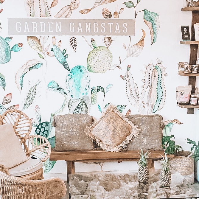 D2326DB6-99BE-4885-A03E-2ED978A319EB