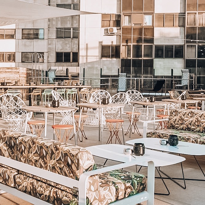 AF9010DC-AA0E-4580-B07C-FCEB01081F95