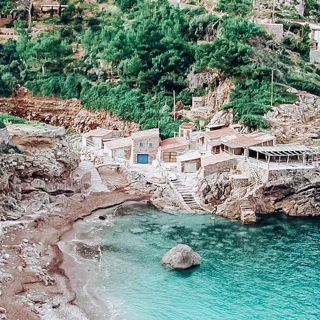 295EF8EB-4CF2-464E-ABE6-6356273DA3E8