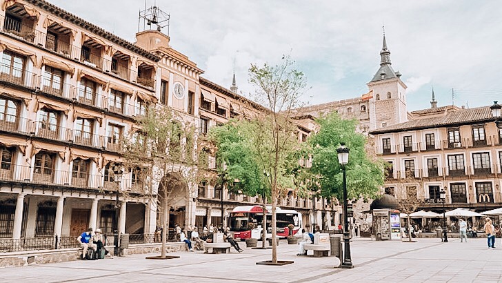 4AD5FB56-B270-4411-9A3C-750A259DA000