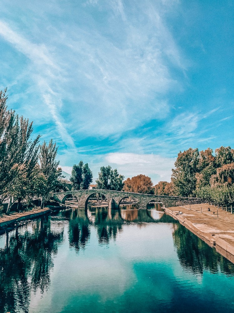 8DD18575-E90B-4D28-9671-D79F9E175877