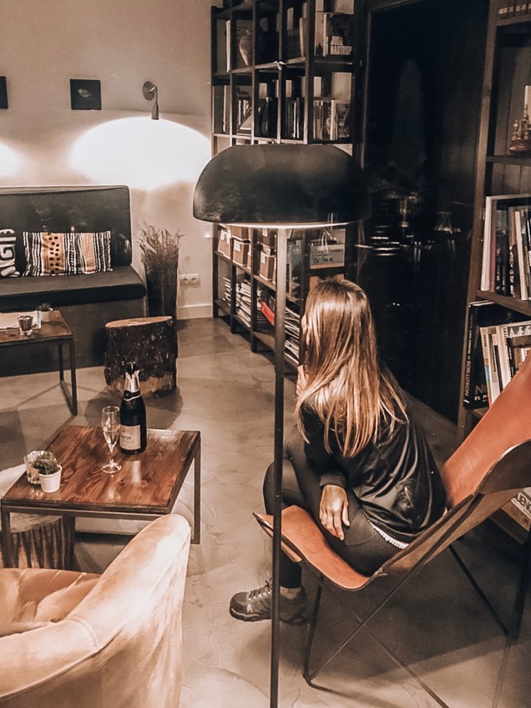 F0C865EF-FC65-43A8-BED1-32AC37DE693F