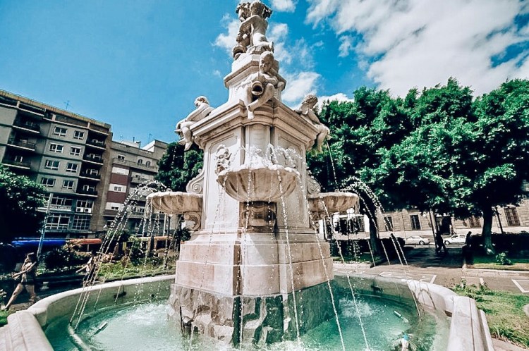 19EC4585-63D0-4532-B8E8-29C0D77A5DA2