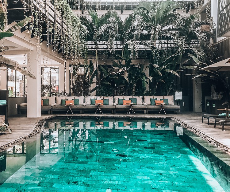 1A846586-54D7-43A3-9E71-968DADE563F0