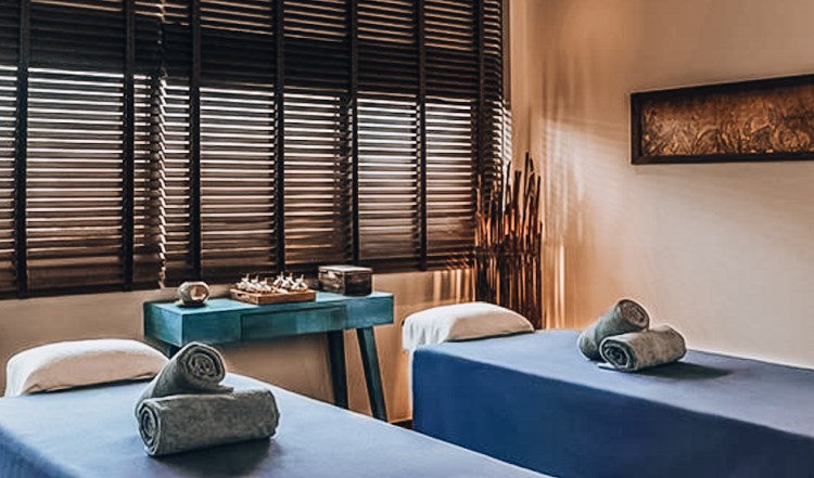 A65B7203-9040-44A9-883D-64729BB13889