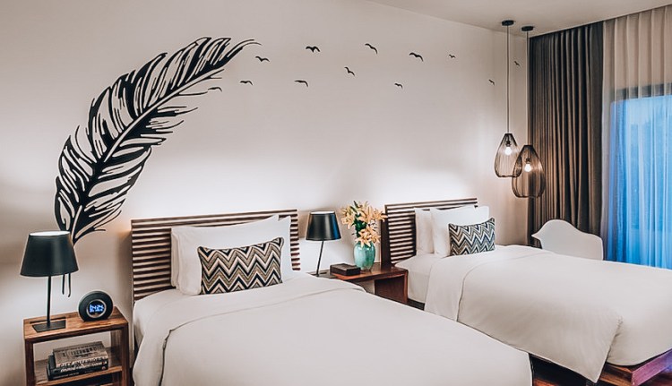 C743549F-B171-4FE0-A1FE-35A9B44FD409