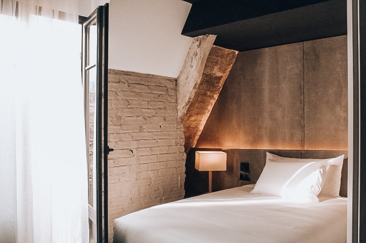 0D27631D-3CAD-4C15-8301-26F180038B59