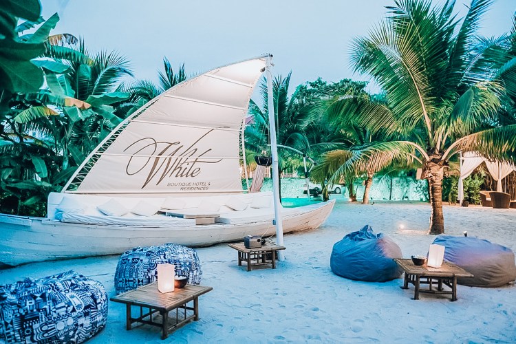 FB1E4EBF-7E5A-4D44-83DA-B2FC2E2486B7